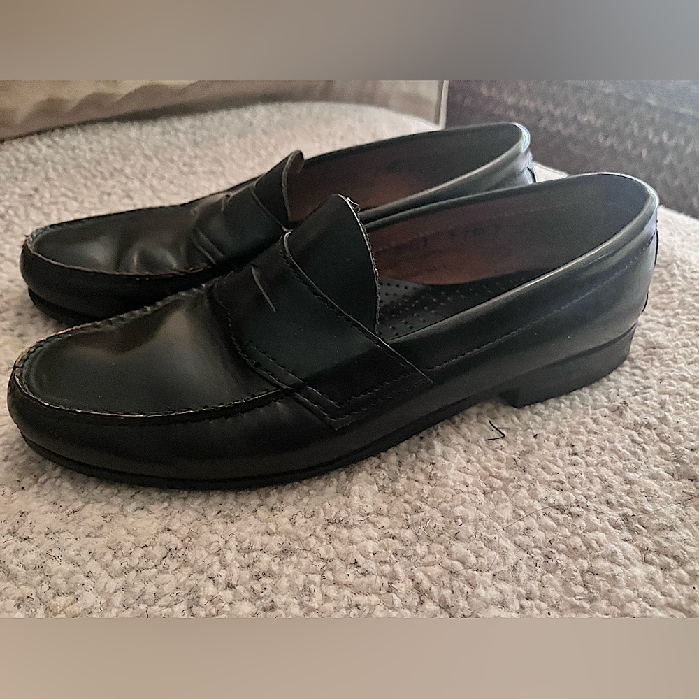 Bass Weejuns Penny Loafers. Vintage. Size 10 Men’s.